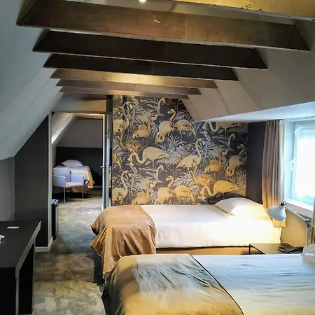 Lepelbed Hotel 3*